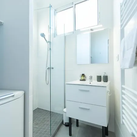 Great City View - 2 Bdr In A Quiet District Apartmán *