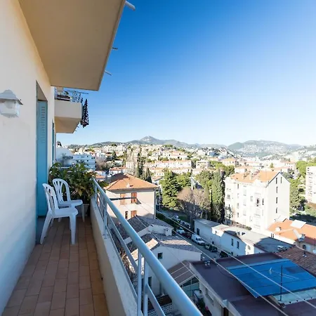 Great City View - 2 Bdr In A Quiet District * Nice