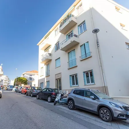 Great City View - 2 Bdr In A Quiet District Apartmán Nice